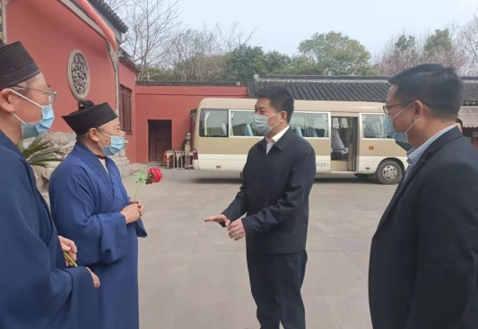 勠力同心 共克时艰 上海市浦东新区民族宗教界在行动