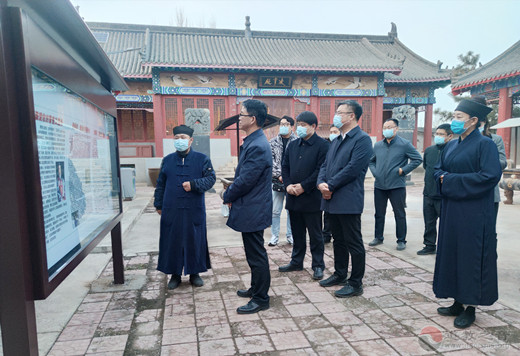 保定市委常委、组织部长、统战部长薛冰山到保定一亩泉龙母宫走访调研