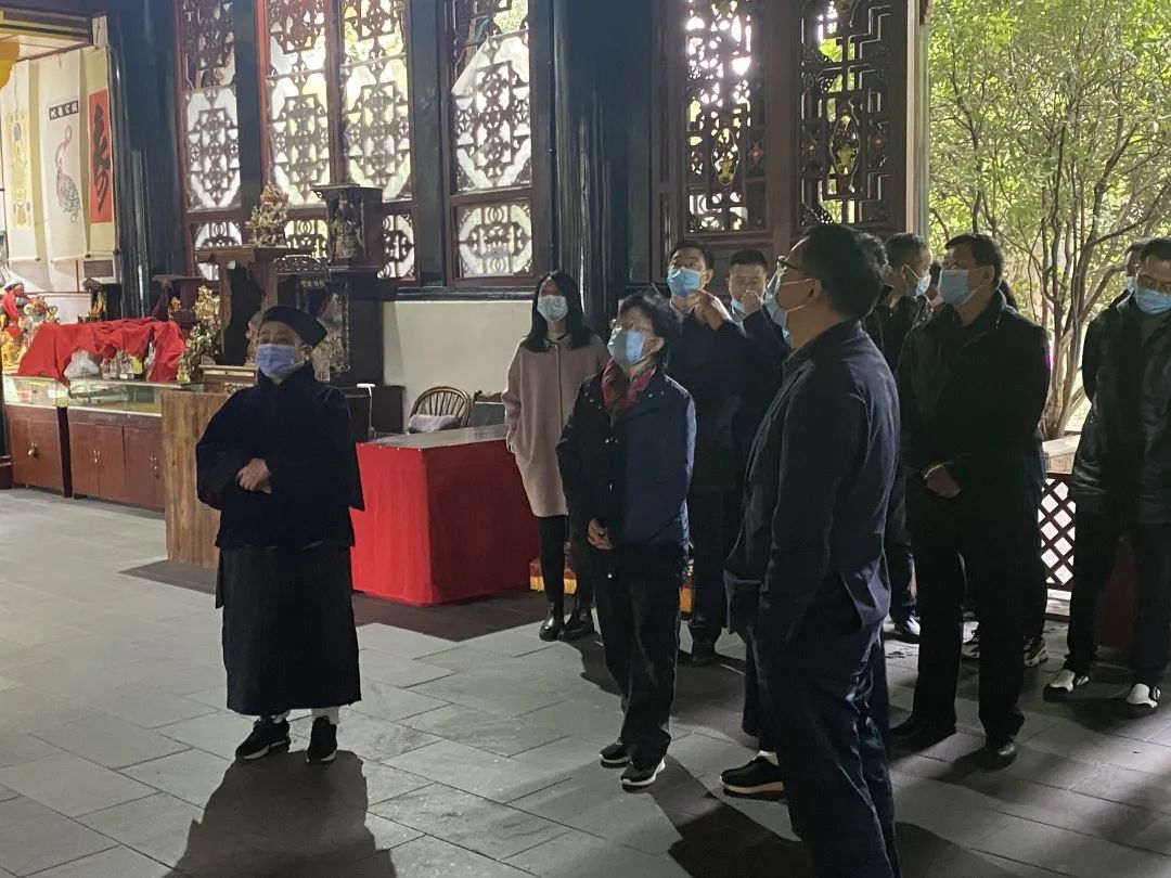 成都市副市长林楠一行莅临青羊宫参访调研