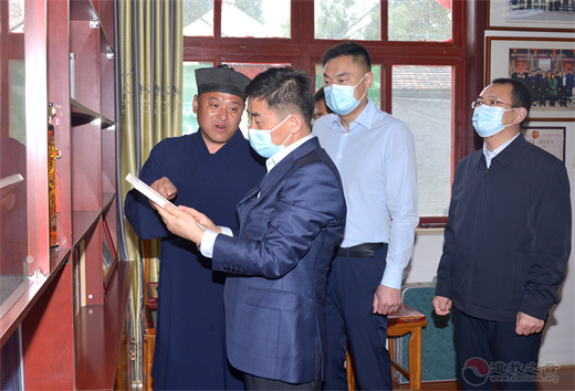 聊城市委常委、统战部部长柳庆发到临清泰山行宫碧霞元君祠调研