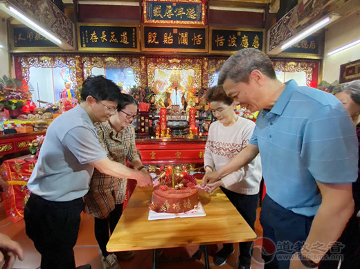 厦门市朝宗宫妈祖诞辰助力社区抗疫献爱心
