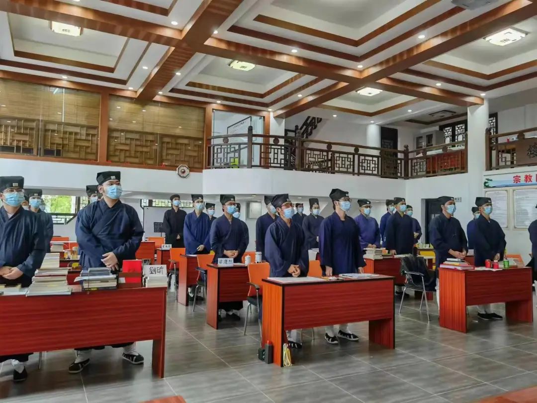 广东道教学院组织全体学生收看庆祝中国共产主义青年团成立100周年大会