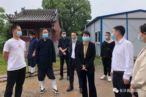 长沙县委副书记郭瑞一行到李公庙视察并指导工作