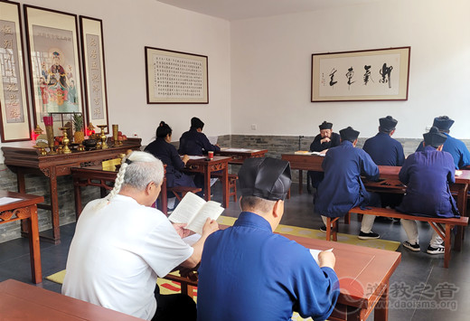 大同市纯阳宫举办学习《互联网宗教信息服务管理办法》等宗教政策法规培训活动