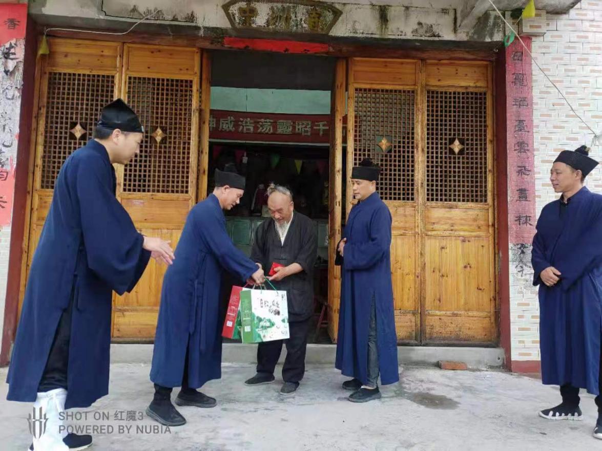 仙桃市道教协会走访慰问辖区内部分宫观