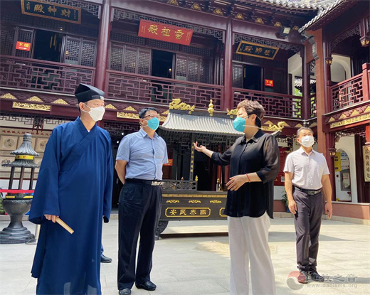 上海市委统战部副部长，市民族宗教局党组书记、局长王珏检查走访上海白云观