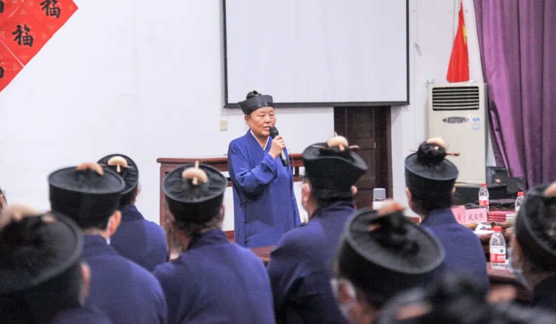 湖北省道教协会2022（壬寅）年全真派道士冠巾活动在武汉长春观举行