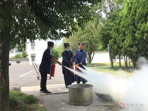 淮安市道协开展爱党爱国爱社会主义学习培训班