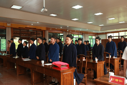 青城山道教学院举行2019级道经科教班毕业典礼