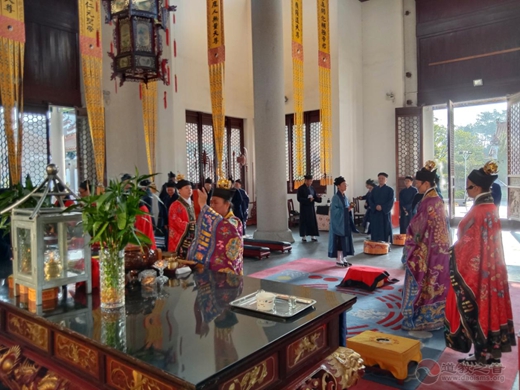 南岳坤道学院举行“纪念中国人民抗日战争暨世界反法西斯战争胜利77周年和平祈祷法会”