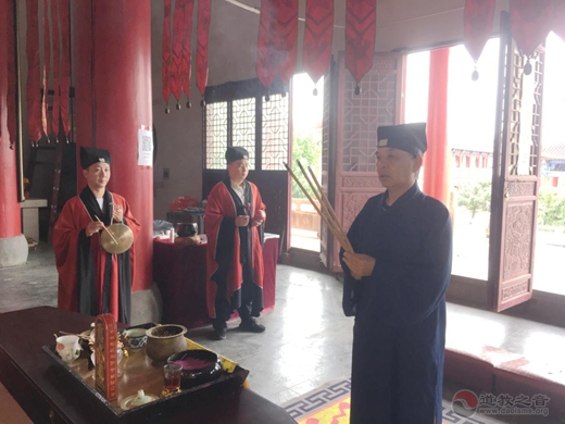 镇江市润州道院举行纪念抗战胜利77周年和平祈祷法会