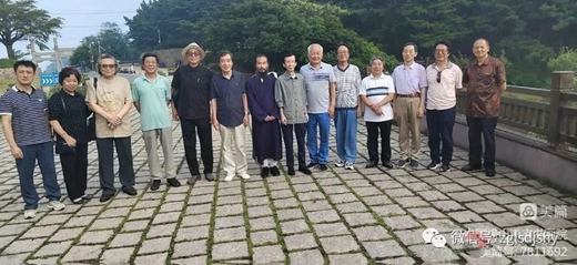 中国（崂山）道家书画院 在崂山太清宫举行“庆祝青岛市坚持道教中国化委员会成立笔会活动暨书画小品展”