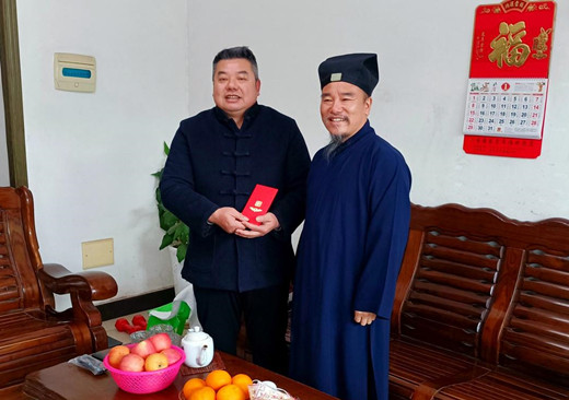 赣州市道教协会开展教内慰问活动看望老道长