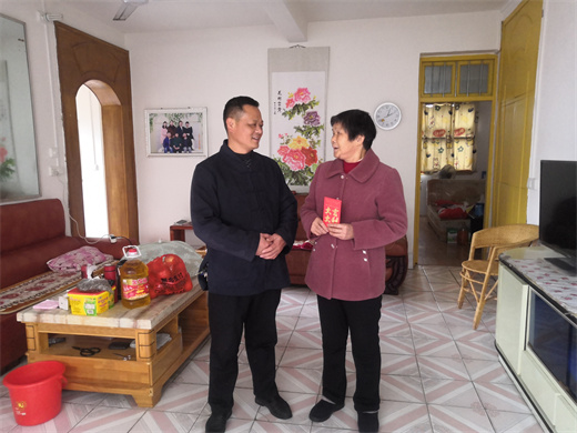 安远县道教协会一行看望慰问道教老前辈