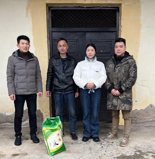 随县道教协会开展新春送温暖活动