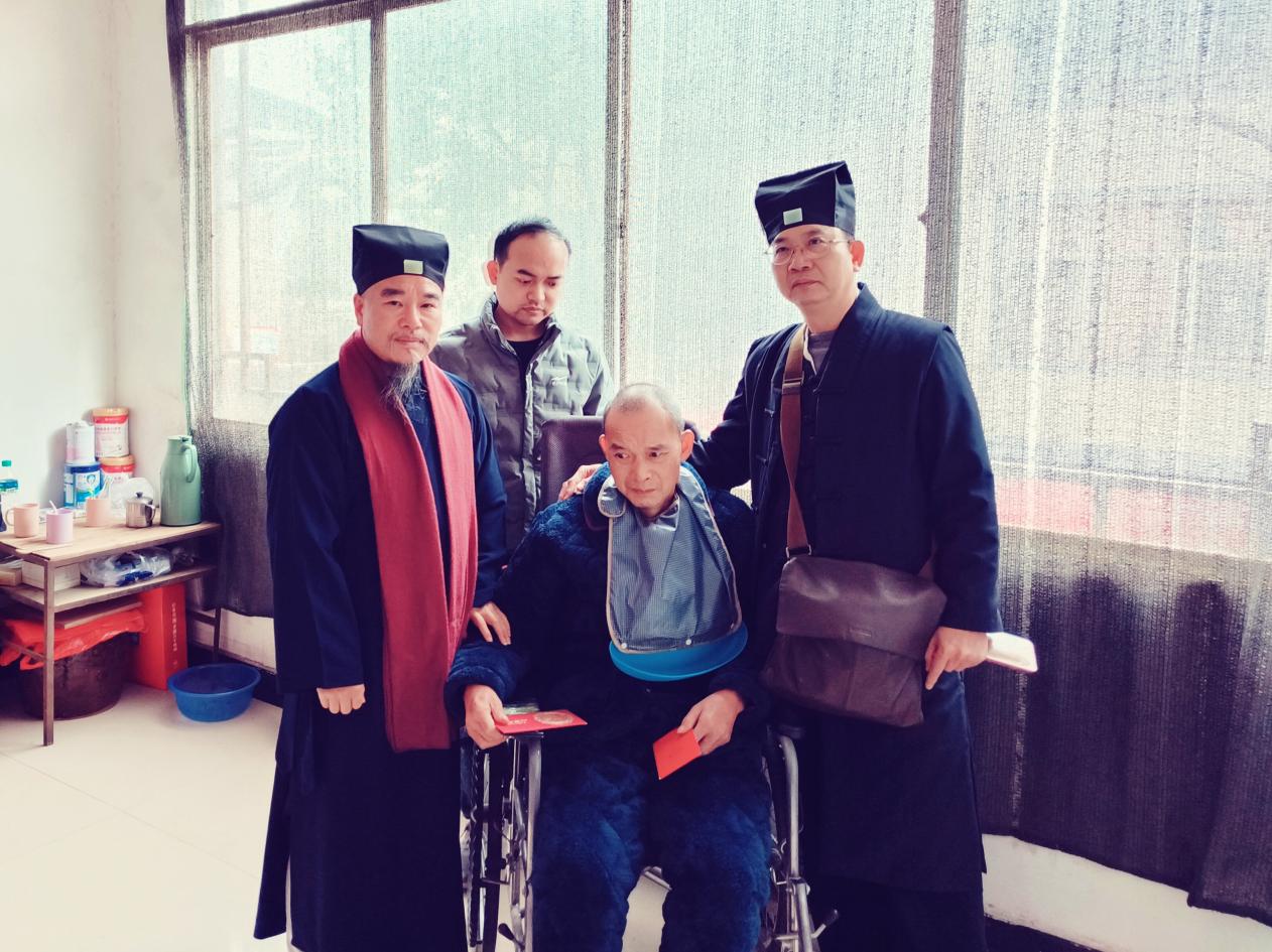 赣州市道教协会组织看望慰问道教人士