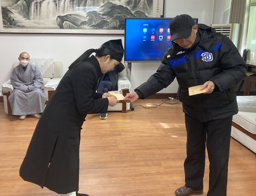 随州市委统战部副部长、市民宗委主任黄明江赴大洪山调研慰问宗教活动场所