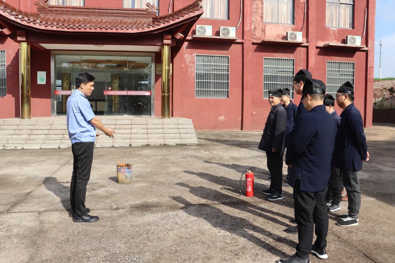 镇江市道协举办消防安全培训既消防演练活动