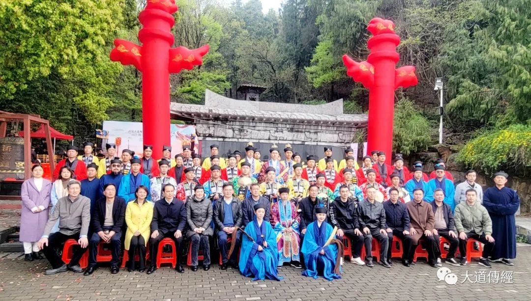 武汉大道观举行“2023·闰·二月二龙抬头”民俗文化展演活动
