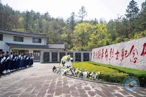 德清县道教界祭扫革命烈士陵园缅怀革命先烈