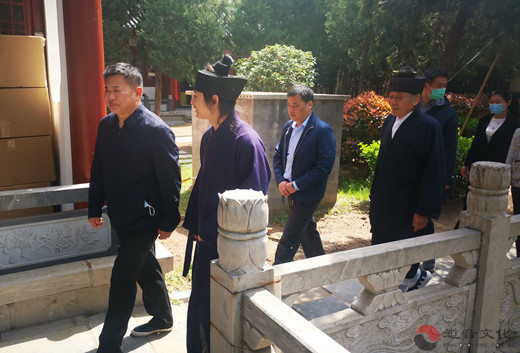 济宁市委统战部实地调研任城区青华洞道观