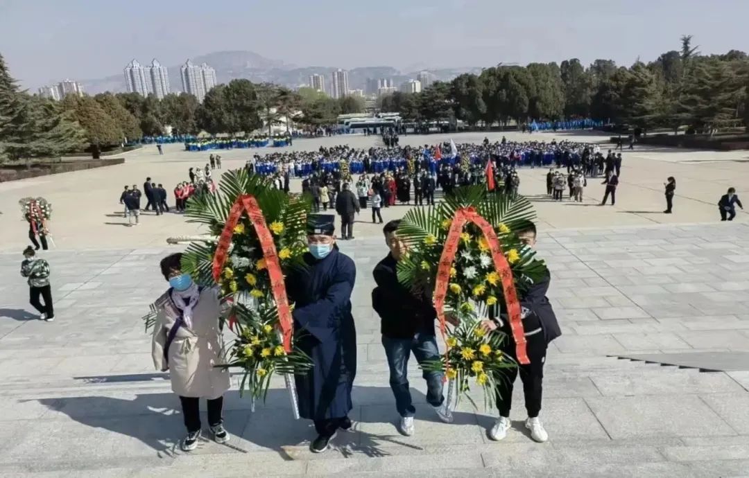 缅怀革命先烈 弘扬爱国精神——兰州市七里河区宗教界开展清明祭扫活动