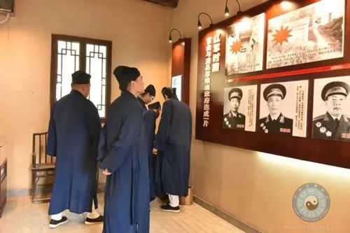 缅怀先烈 薪火传承——武当山道教学院开展爱国主义教育