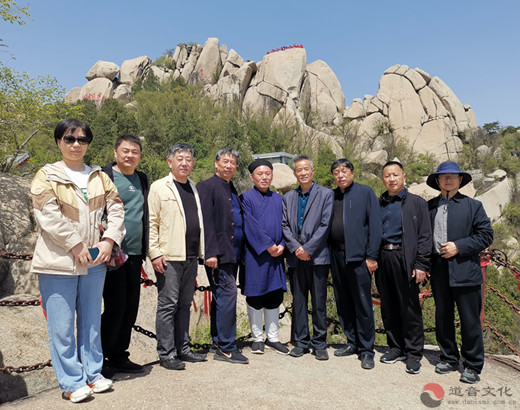 济宁市道教协会举办送书画进宗教场所活动