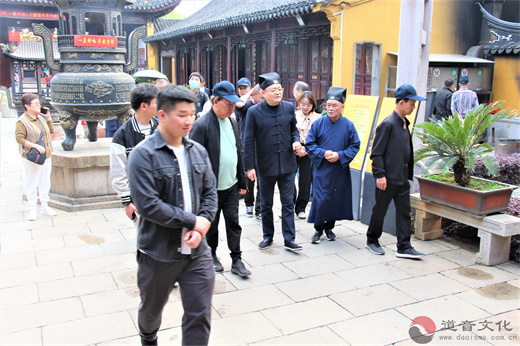温州市鹿城区委统战部一行到苏州城隍庙调研