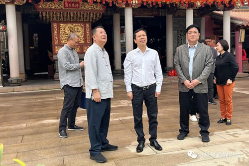 泉州市委常委、统战部部长刘林霜到市道协、元妙观走访