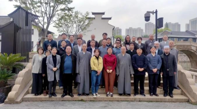 无锡市委统战部举办“学习二十大 书香铸同心”中青年宗教界代表人士读书分享会