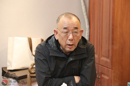 太原市委统战部领导为太原市道协“全国宗教界先进集体”授牌
