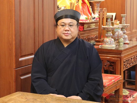 太原市委统战部领导为太原市道协“全国宗教界先进集体”授牌