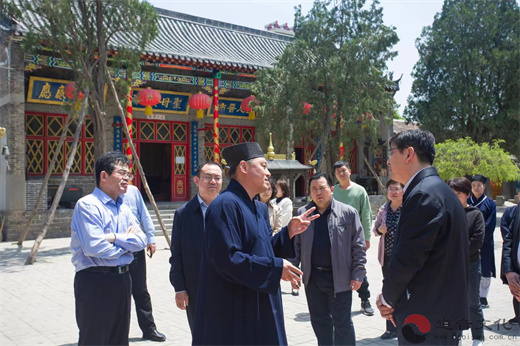 山东省委统战部副部长白山到临清泰山行宫碧霞元君祠走访调研宗教工作
