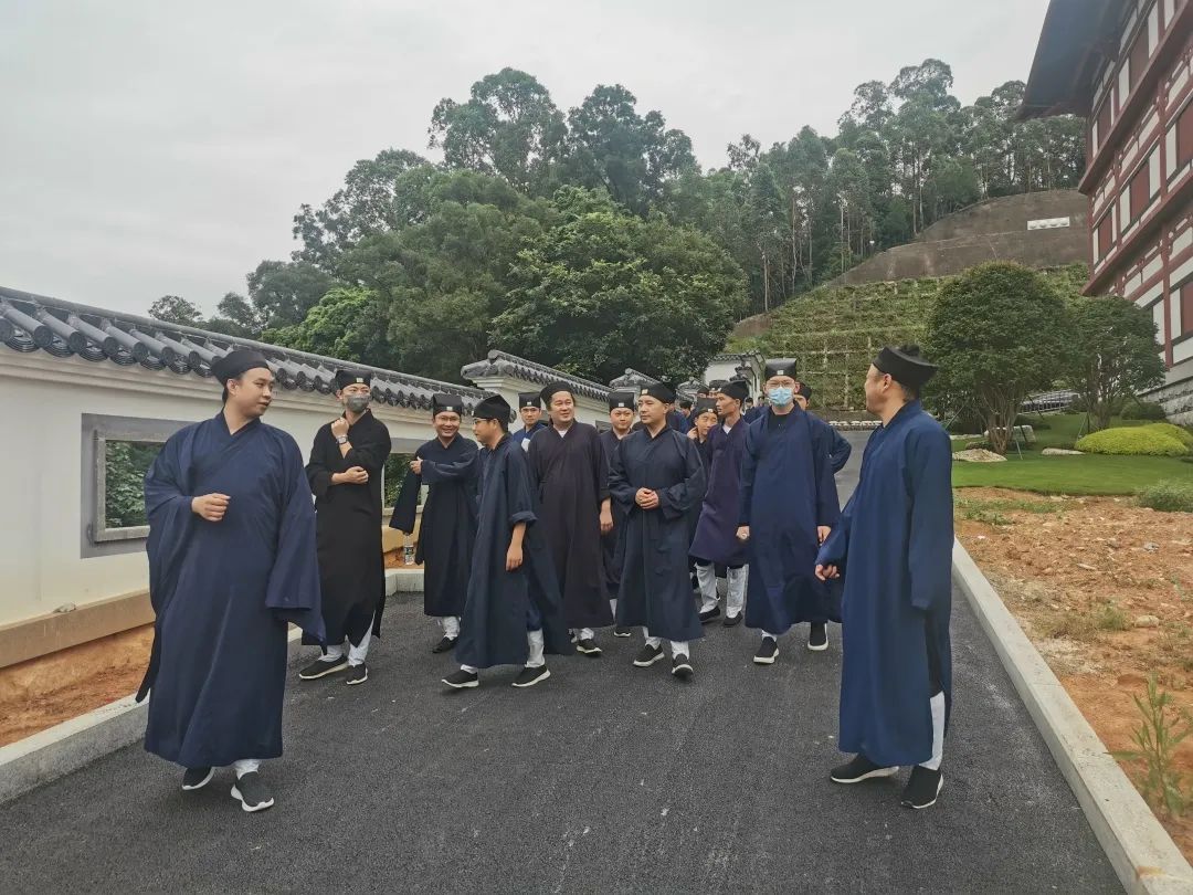 广东道教学院学生到广州市道教活动场所实地参访学习