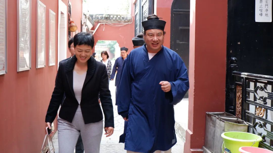 武汉市社会主义学院梁海涛副院长一行到长春观调研