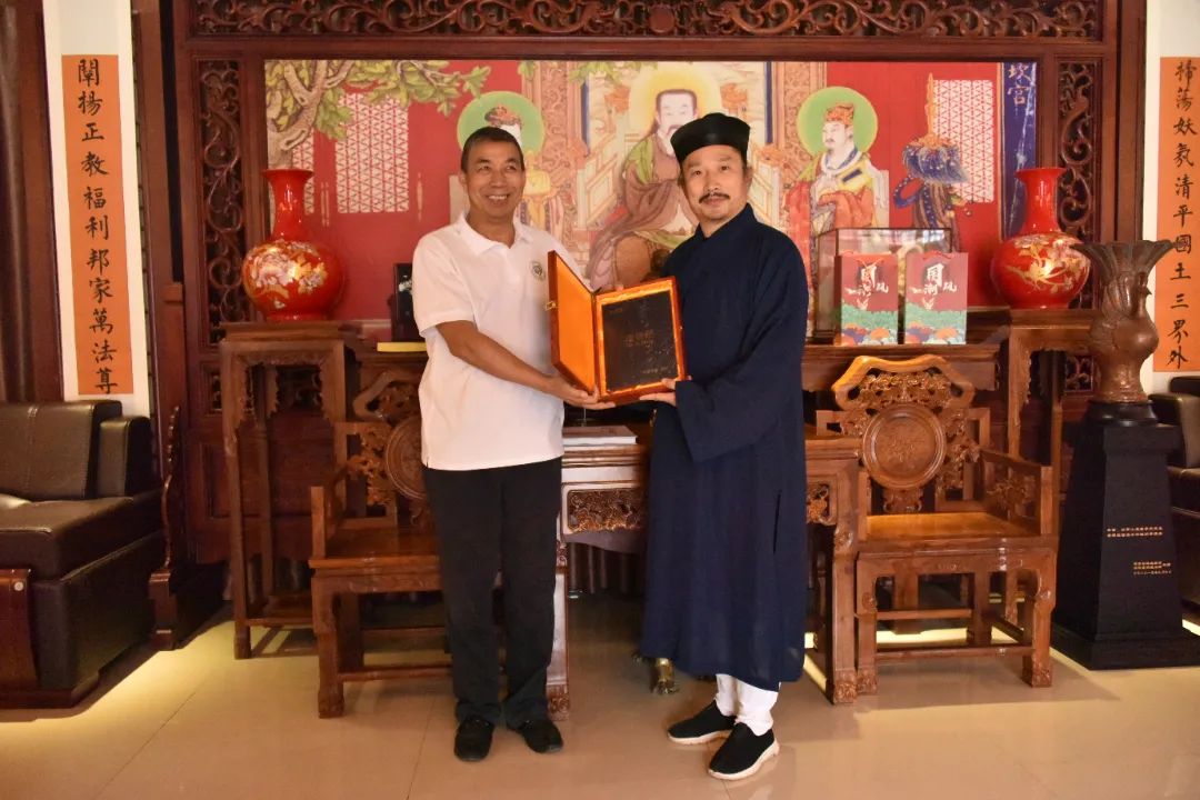 中南神学院师生到武当山道教学院参访