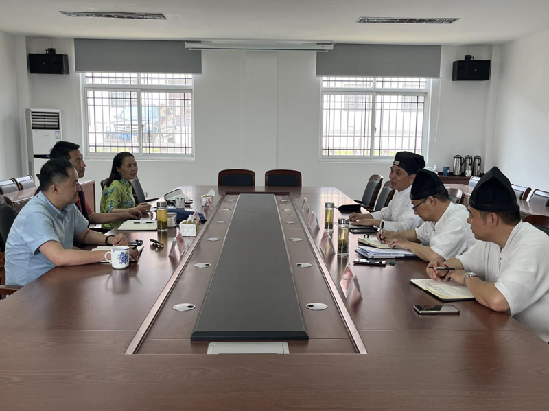 南京市民宗局一行赴南京市道协调研财务管理工作
