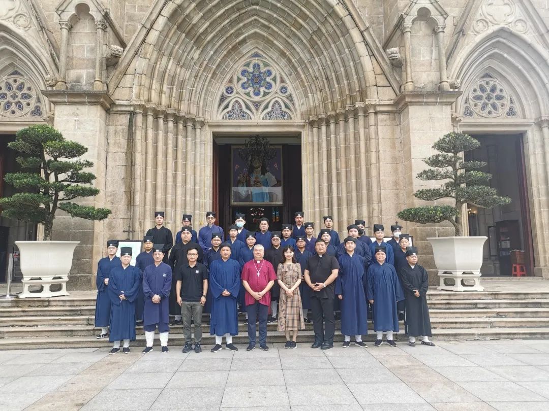 广东道教学院学生到广州市宗教活动场所进行参访学习