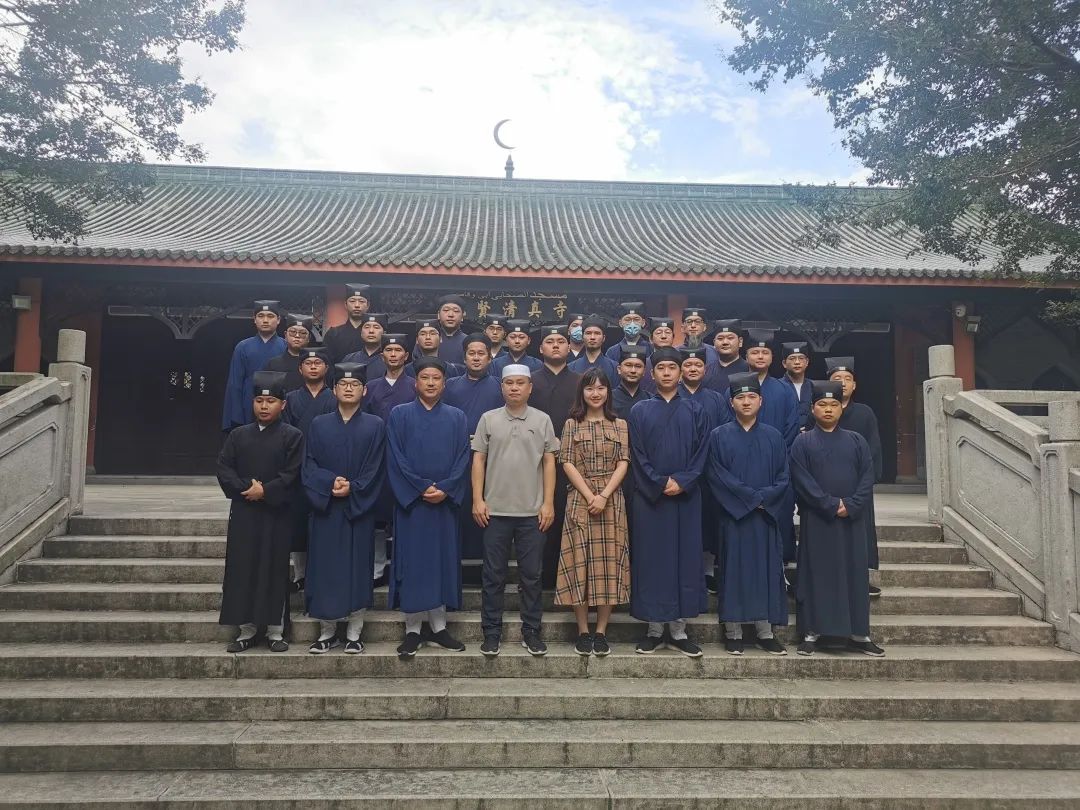 广东道教学院学生到广州市宗教活动场所进行参访学习