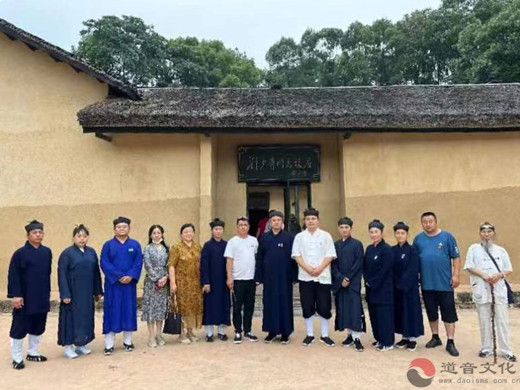 聊城市道教协会赴湖南开展爱国主义教育活动