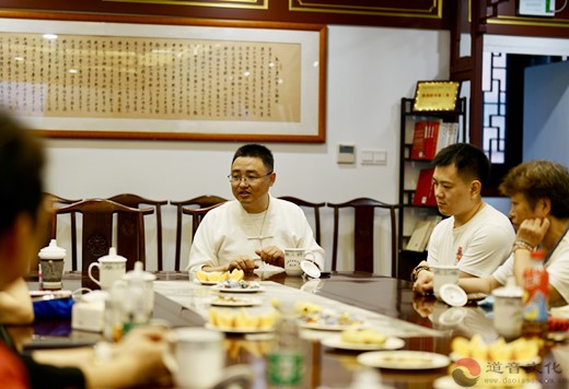 上海慈爱公益基金会举办“‘香’约端午•‘囊’爱同行”主题志愿者沙龙活动-道音文化