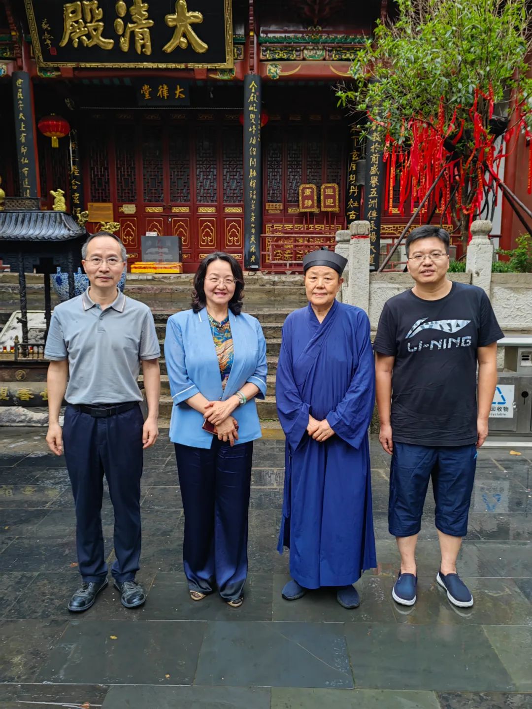 中国社会科学院世界宗教研究所所长研究员郑筱筠一行参访武汉长春观