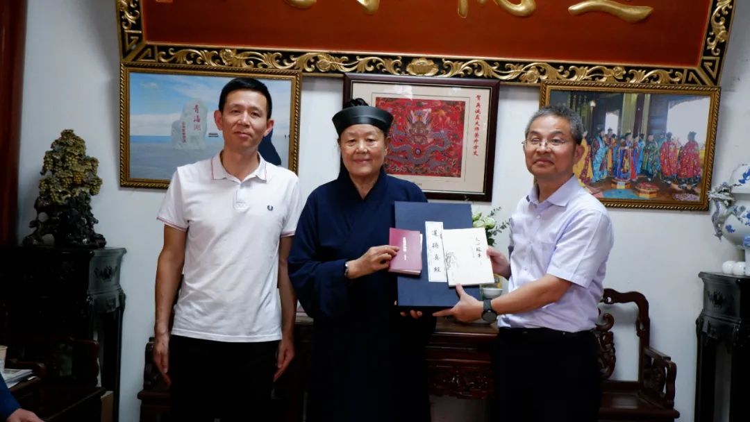 台州市委统战部三级调研员梁景林、台州市道协副会长兼秘书长王永山一行到长春观学习考察